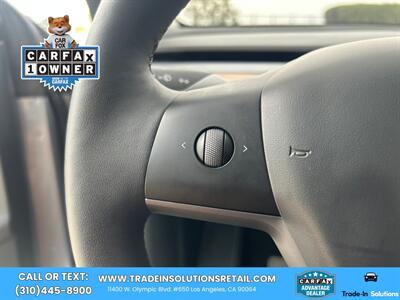 2025 Tesla Model Y Long Range  Dual Motor - Photo 18 - Los Angeles, CA 90064