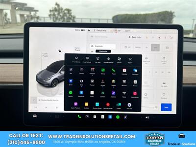2025 Tesla Model Y Long Range  Dual Motor - Photo 26 - Los Angeles, CA 90064