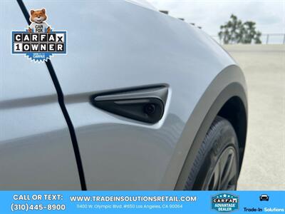 2025 Tesla Model Y Long Range  Dual Motor - Photo 12 - Los Angeles, CA 90064