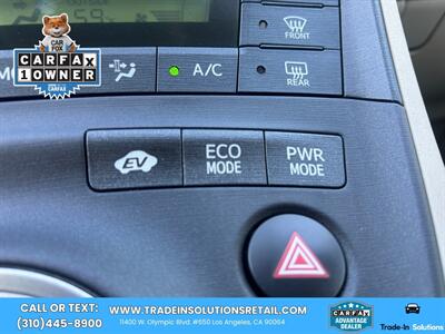 2011 Toyota Prius Three Navigation Package   - Photo 29 - Los Angeles, CA 90064