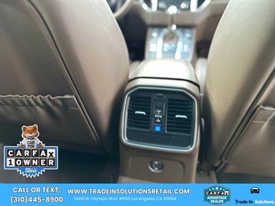 2017 Porsche Macan Turbo   - Photo 18 - Los Angeles, CA 90064