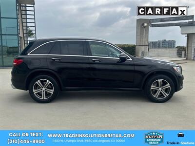 2017 Mercedes-Benz GLC GLC 300 4MATIC  Premium 2 Package - Photo 9 - Los Angeles, CA 90064