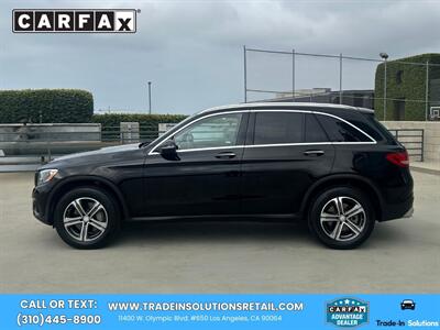 2017 Mercedes-Benz GLC GLC 300 4MATIC  Premium 2 Package - Photo 5 - Los Angeles, CA 90064