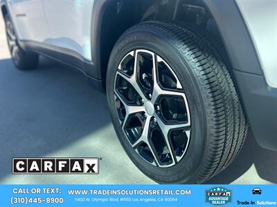 2024 Jeep Compass Limited  4x4 - Photo 11 - Los Angeles, CA 90064