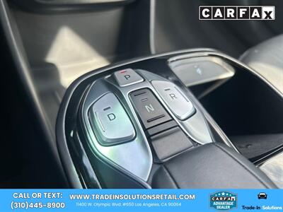 2020 Hyundai IONIQ Electric Limited   - Photo 35 - Los Angeles, CA 90064