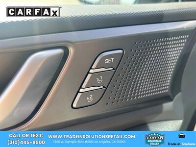 2020 Hyundai IONIQ Electric Limited   - Photo 24 - Los Angeles, CA 90064