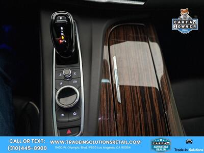 2023 Cadillac Escalade Premium Luxury  4WD - Photo 33 - Los Angeles, CA 90064