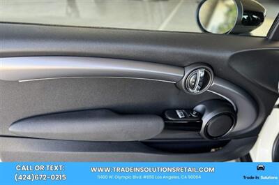 2022 MINI Hardtop 2 Door Cooper  Signature Trim - Photo 25 - Los Angeles, CA 90064