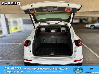 2016 Porsche Cayenne Turbo - Photo 48 - Los Angeles, CA 90064