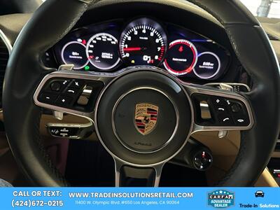 2021 Porsche Cayenne Coupe   - Photo 15 - Los Angeles, CA 90064