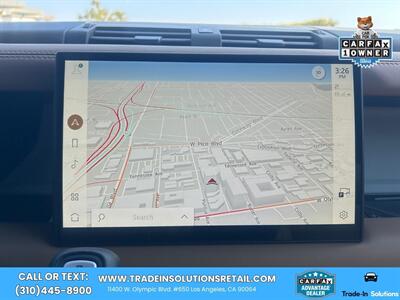 2025 Land Rover Defender 6C HYBRID 2D SUV 90 P400  DYNAMIC SE - Photo 22 - Los Angeles, CA 90064