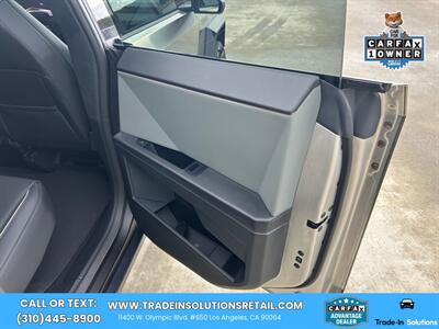 2026 Tesla Cybertruck Premium Dual Motor AWD - Photo 31 - Los Angeles, CA 90064