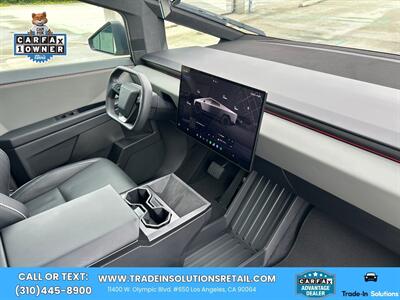 2026 Tesla Cybertruck Premium Dual Motor AWD - Photo 14 - Los Angeles, CA 90064