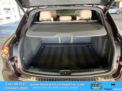 2021 Porsche Macan S  AWD Premium Package Plus - Photo 58 - Los Angeles, CA 90064