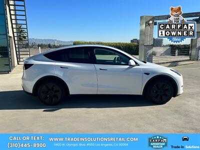 2024 Tesla Model Y Long Range - Photo 6 - Los Angeles, CA 90064