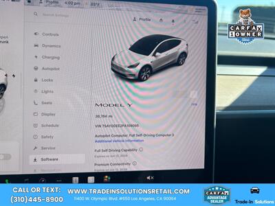 2023 Tesla Model Y Long Range Dual Motor AWD   - Photo 26 - Los Angeles, CA 90064