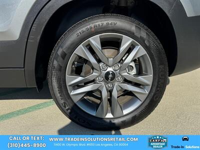 2023 Kia Seltos LX   - Photo 15 - Los Angeles, CA 90064