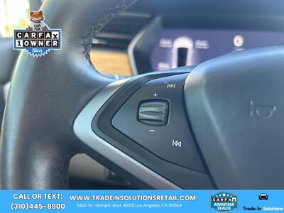 2018 Tesla Model X 75D AWD   - Photo 16 - Los Angeles, CA 90064