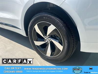 2025 Jaguar F-PACE P250 R-Dynamic S   - Photo 15 - Los Angeles, CA 90064
