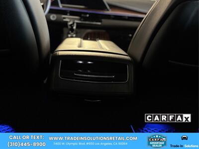 2023 Cadillac Escalade ESV Luxury  Turbo Diesel - Photo 38 - Los Angeles, CA 90064