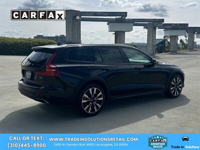 2022 Volvo V60 Cross Country T5 Advanced Package AWD   - Photo 6 - Los Angeles, CA 90064