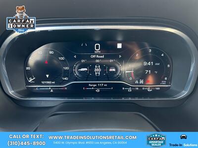 2023 GMC Yukon XL 4WD SLT - Photo 14 - Los Angeles, CA 90064