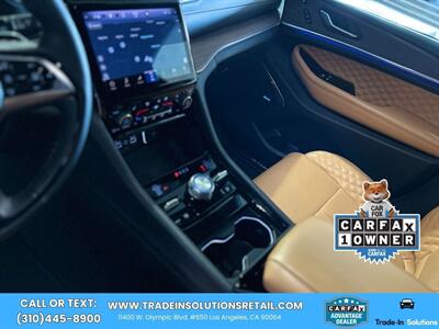 2022 Jeep Grand Cherokee Summit  4X4 HEMI - Photo 44 - Los Angeles, CA 90064