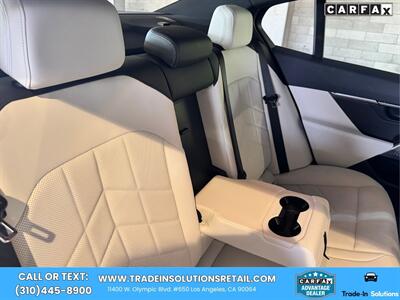 2024 BMW 530i Convenience Package - Photo 25 - Los Angeles, CA 90064