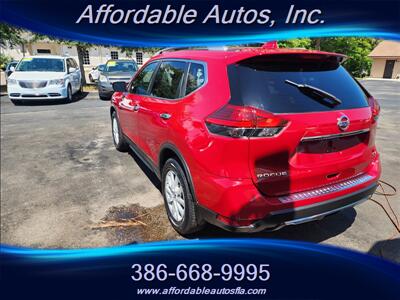 2017 Nissan Rogue SV   - Photo 3 - Debary, FL 32713