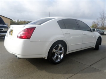 2006 Nissan Maxima 3.5 SE   - Photo 13 - Cincinnati, OH 45255