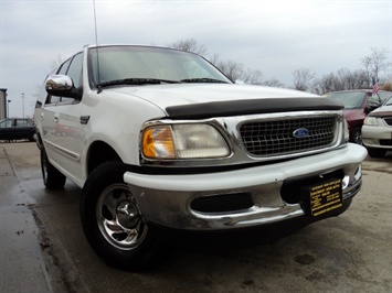 1997 Ford Expedition XLT   - Photo 10 - Cincinnati, OH 45255