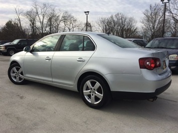 2008 Volkswagen Jetta SEL PZEV   - Photo 12 - Cincinnati, OH 45255