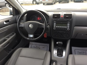 2008 Volkswagen Jetta SEL PZEV   - Photo 7 - Cincinnati, OH 45255