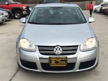 2008 Volkswagen Jetta SEL PZEV   - Photo 2 - Cincinnati, OH 45255