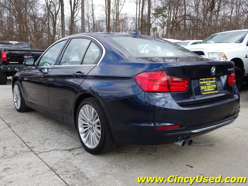 2013 BMW 3 Series 328i photo 9