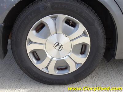 2012 Honda Civic Hybrid w/Leather w/Navi   - Photo 29 - Cincinnati, OH 45255