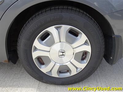 2012 Honda Civic Hybrid w/Leather w/Navi   - Photo 30 - Cincinnati, OH 45255