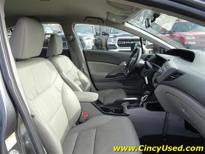 2012 Honda Civic Hybrid w/Leather w/Navi   - Photo 17 - Cincinnati, OH 45255