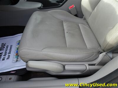 2012 Honda Civic Hybrid w/Leather w/Navi   - Photo 23 - Cincinnati, OH 45255