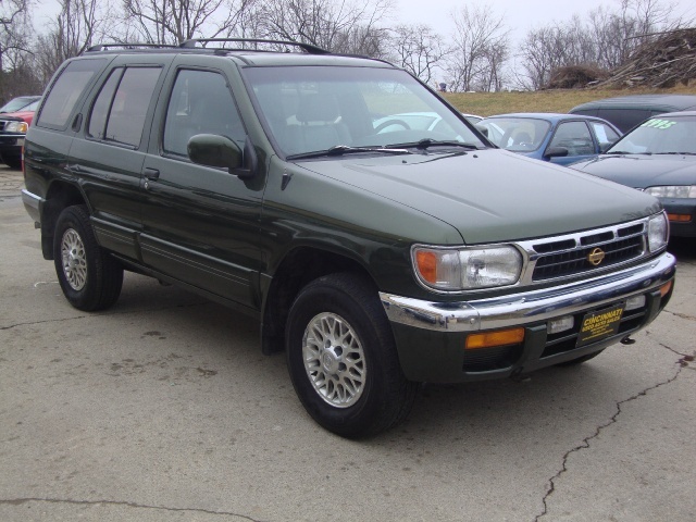 Nissan pathfinder 1996