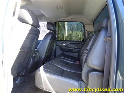 2012 Chevrolet Silverado 2500 LTZ   - Photo 12 - Cincinnati, OH 45255