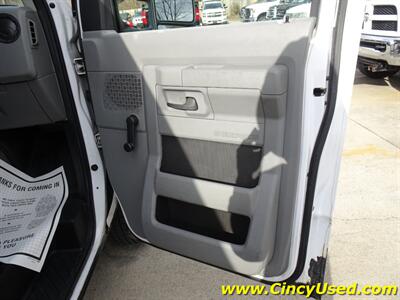 2014 Ford E-350 SD   - Photo 18 - Cincinnati, OH 45255