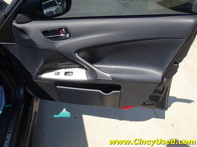 2008 Lexus IS F - Photo 25 - Cincinnati, OH 45255