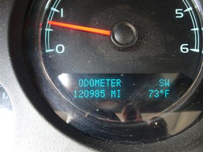 2009 GMC Yukon SLE  5.3L V8 4X4 - Photo 19 - Cincinnati, OH 45255