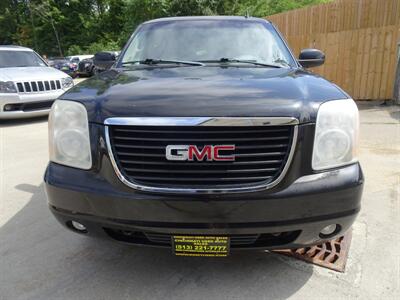 2009 GMC Yukon SLE  5.3L V8 4X4 - Photo 2 - Cincinnati, OH 45255