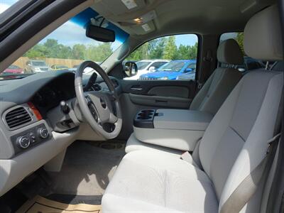 2009 GMC Yukon SLE  5.3L V8 4X4 - Photo 10 - Cincinnati, OH 45255