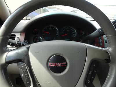 2009 GMC Yukon SLE  5.3L V8 4X4 - Photo 18 - Cincinnati, OH 45255
