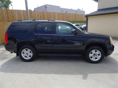 2009 GMC Yukon SLE  5.3L V8 4X4 - Photo 5 - Cincinnati, OH 45255