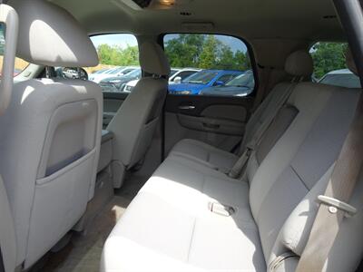 2009 GMC Yukon SLE  5.3L V8 4X4 - Photo 11 - Cincinnati, OH 45255