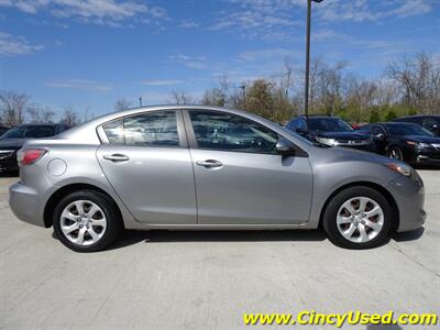 2013 Mazda MAZDA3 i SV   - Photo 6 - Cincinnati, OH 45255